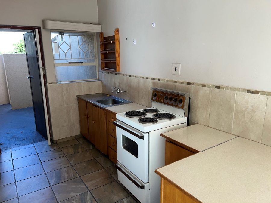 2 Bedroom Property for Sale in Potchefstroom North West